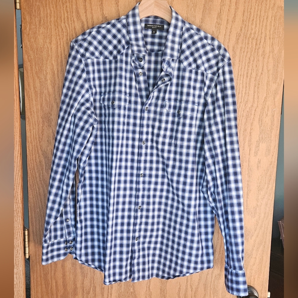 Men's Banana Republic Navy and White Plaid Button-Down Shirt With Snap Closure